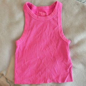 Aerie hot pink ribbed crop tank size s
